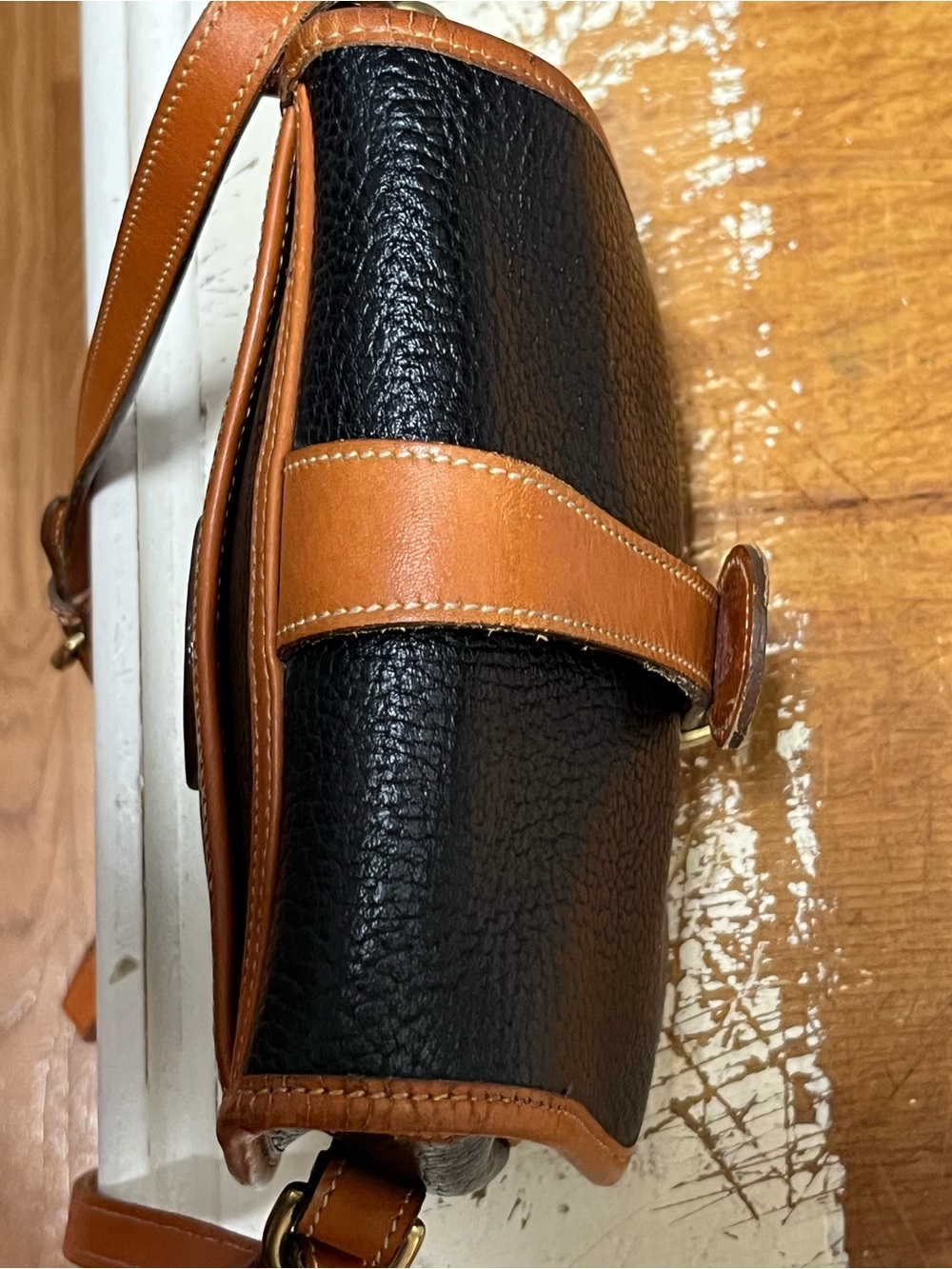 Dooney & Bourke All Weather Leather Saddle Crossbody Bag 70's 80's Collectors - Picture 4 of 16